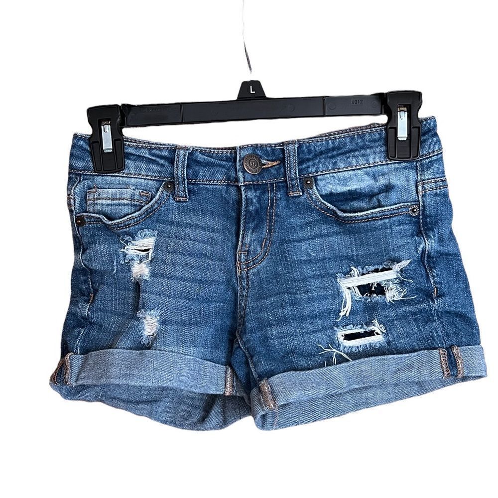 Aeropostale medium wash distressed jeans shorts junior size 000